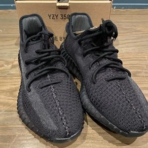 YEEZY 350 All black sneakers